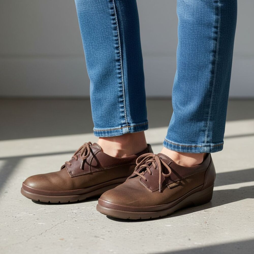Mephisto Shoes Women's 7.5 Comfort Walking Brown Leather Lace Up Sneakers